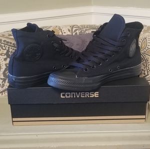 Converse Chuck Taylor Men's Size 7
